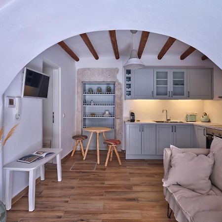 Retreat Paros - The Arch Apartment Bagian luar foto