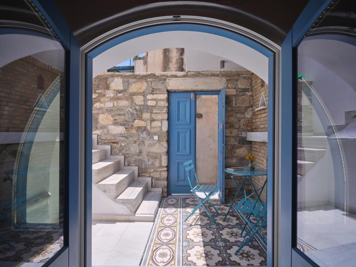 Retreat Paros - The Arch Apartment Bagian luar foto