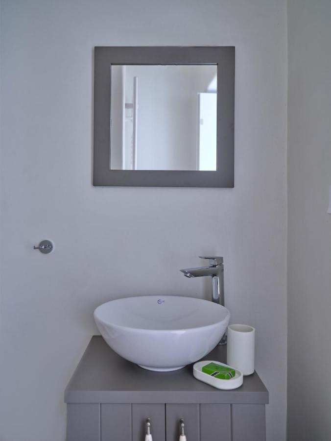 Retreat Paros - The Arch Apartment Bagian luar foto