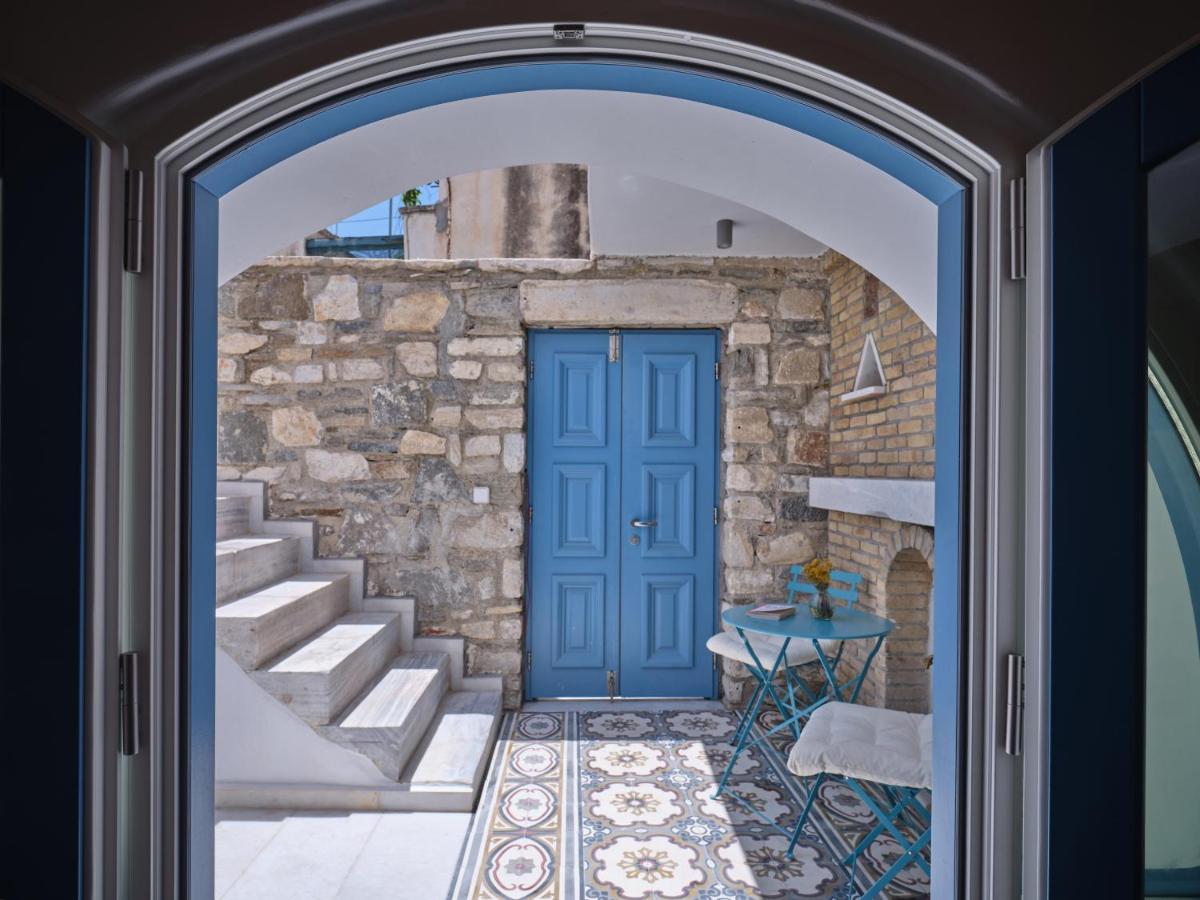 Retreat Paros - The Arch Apartment Bagian luar foto